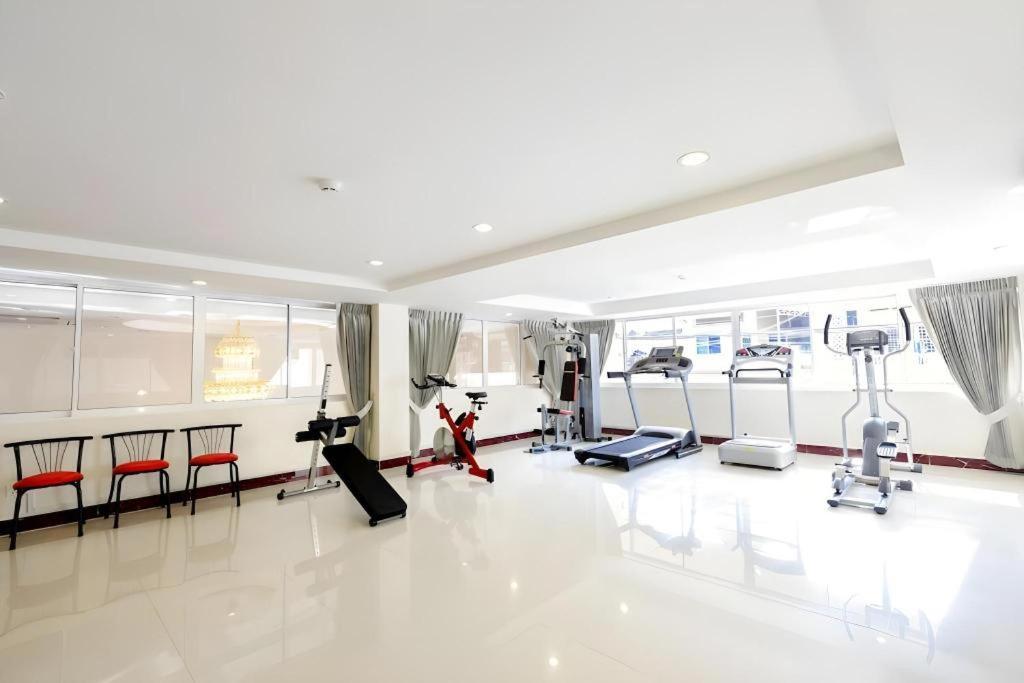 Kirirom Crystal Hotel Phnom Penh Eksteriør billede