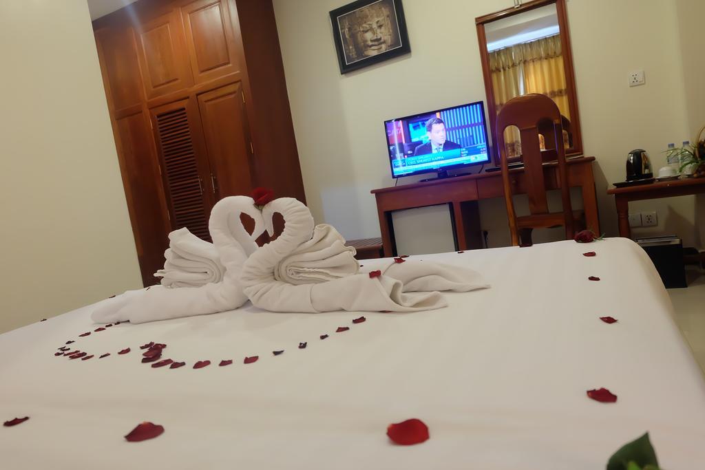 Kirirom Crystal Hotel Phnom Penh Eksteriør billede